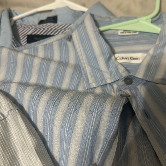 EUC MENS DRESS SHIRT BUNDLE OF 14 BUTTON UP ASSORTED SIZES : ALL NAME BRAND - Picture 3 of 12